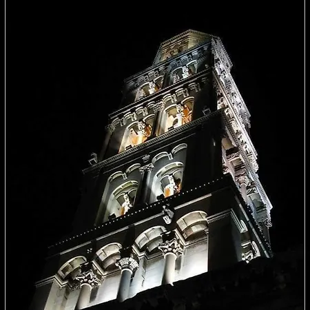 Apartment Island View 2