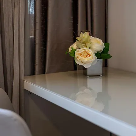 Apartment Island View 2