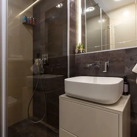 Island View 2 アパート